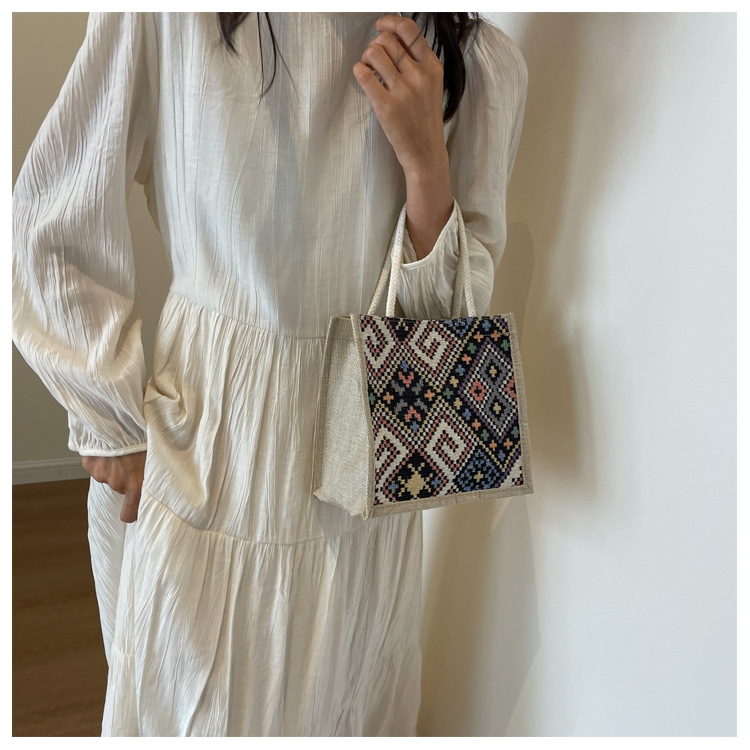 Ethnic Style Canvas Bag for Women, New Fashion for Going Out, Portable Linen Lunch Box, Bento Bag, Hand-held Mommy Bag_voghion.com