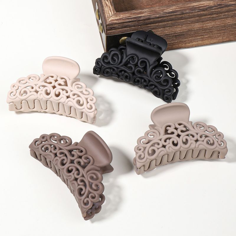 Cross Border Fashion Hollow Korean Version Of The Medium Hairpin Half Tied Hair Bath Tray Hair Clip Frosted Temperament Shark Clip Top Clip_voghion.com