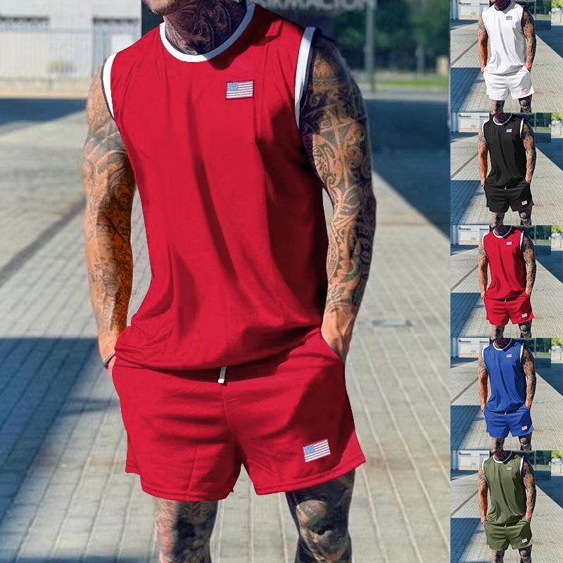 2024 Sommer Neues schnelltrocknendes Tanktop-Shorts-Set aus Mesh für sportliche Herrenbekleidung_voghion.com
