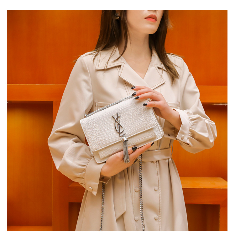 Borsa quadrata piccola a tracolla con catena a tracolla con motivo coccodrillo estivo di nuova moda da donna_voghion.com