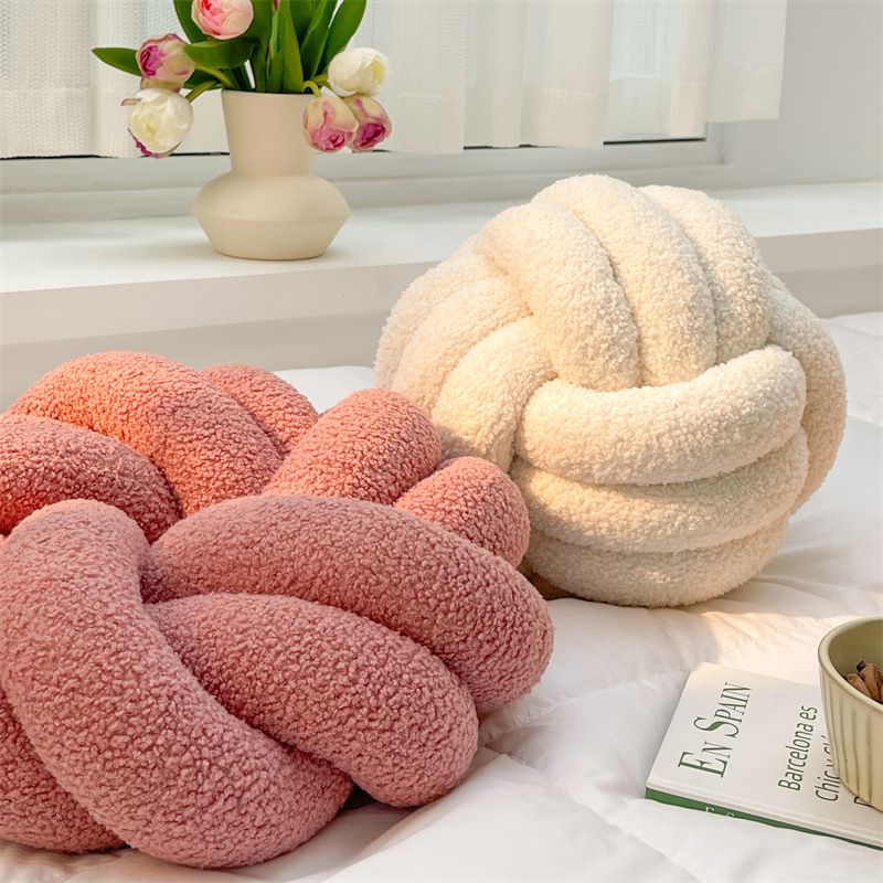 Cuscino per divano a forma di cuscino in velluto Teddy_voghion.com