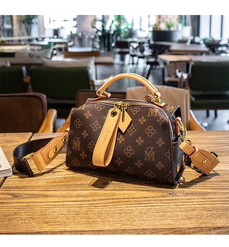 2023 neue Mode Vielseitige Casual Tasche I Erweiterte Mode Eine Schulter Umhängetasche Handheld frauen Tasche_voghion.com