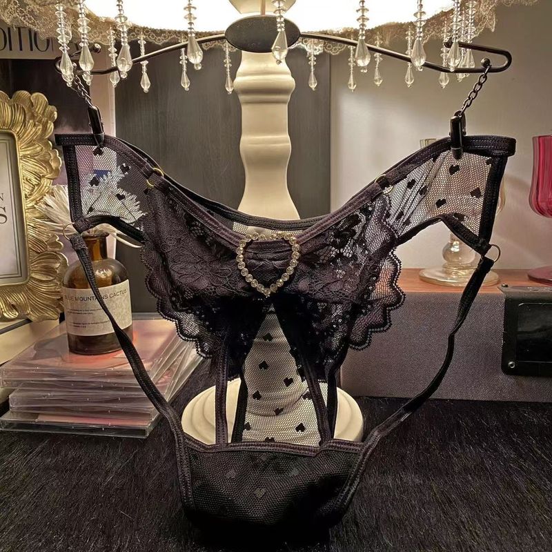 LuvBox New European And American Style Shiny Hollow Lace Sexy Heart Diamond Decoration Fashion Breathable Seamless Women's_voghion.com