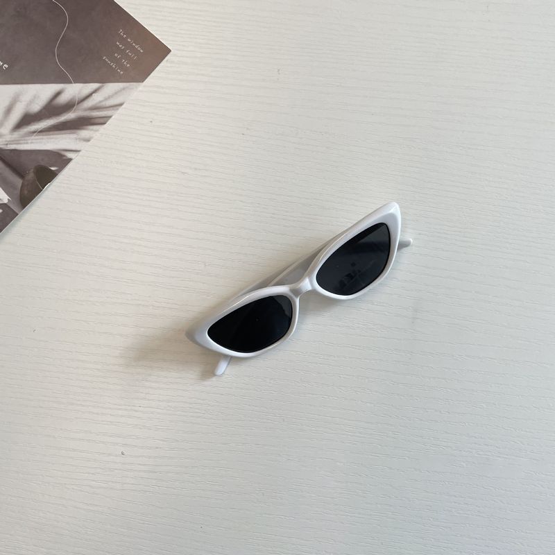 Børns drenge piger, forår 2024 trendy og cool, cat eye solbriller til babyer, parasol trend_voghion.com
