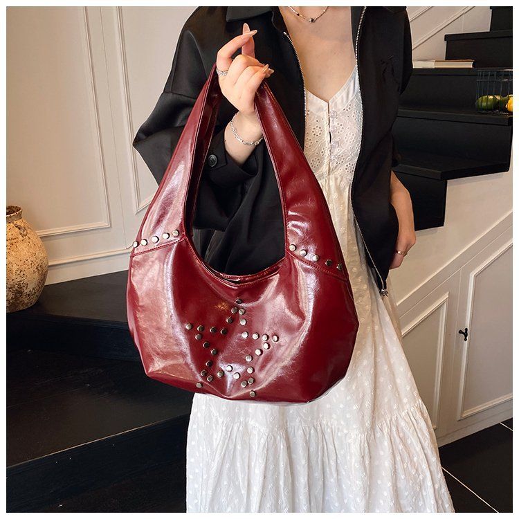 Stylish Women's Shoulder Bag - Elegant Retro Design With Spacious Interior Daily Commute And Casual Outings Large Capacity Commuting Dumpling Bag_voghion.com