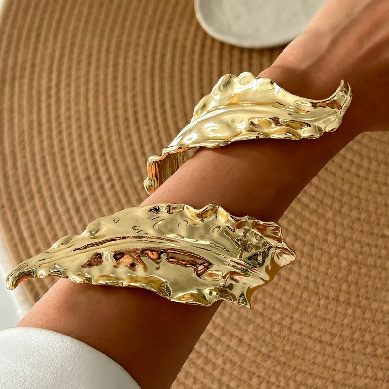 Flüssigmetall-Smart-Blatt-Aufzieharmband, Design Sense Ins Wind Leaf Opening Spring Armband_voghion.com