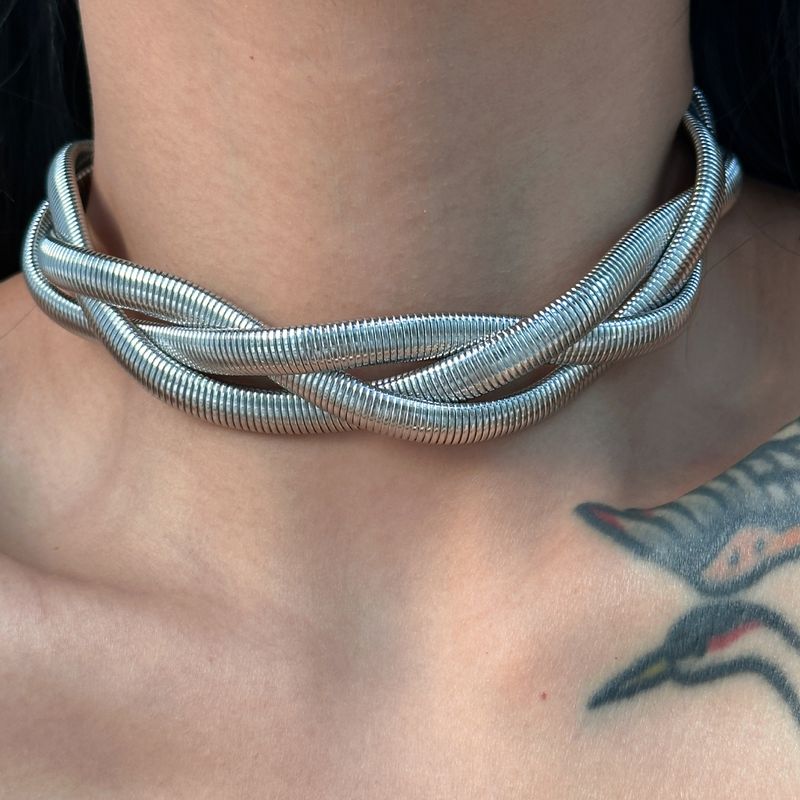 Collana con corona di spine Eve a tre strati in acciaio al titanio placcato oro Spot Factory INS_voghion.com