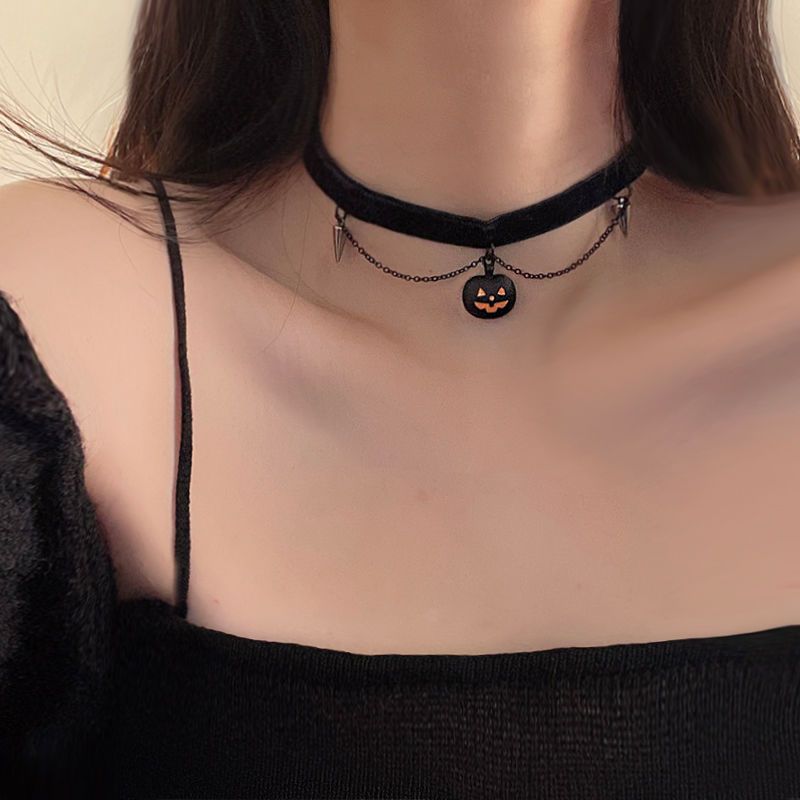 Collana girocollo di Halloween con design di gioielli da donna 2025, nuova catena nera con clavicola a forma di zucca_voghion.com