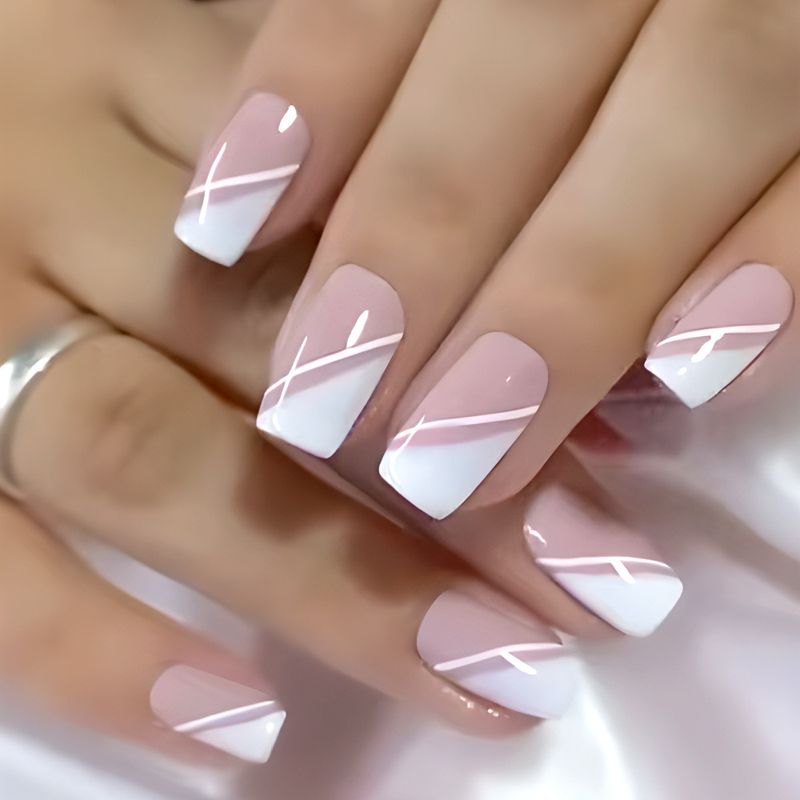 24 unghie finte medio-lunghe – French Tip White Line forma ovale unghie finte, riutilizzabili con colla e lima, stile elegante e semplice._voghion.com