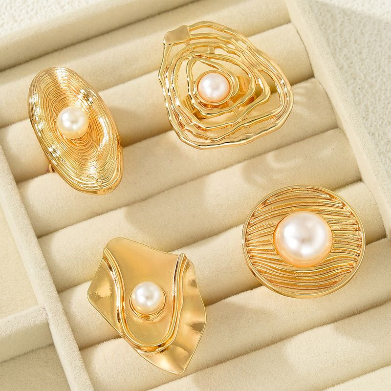 Fashionable Boho Pearl Flower Ring Set - 4PCS Stackable Geometric Statement Rings For Women, Trendy Hollow-Out Design, Ins Style Jewelry Gift_voghion.com