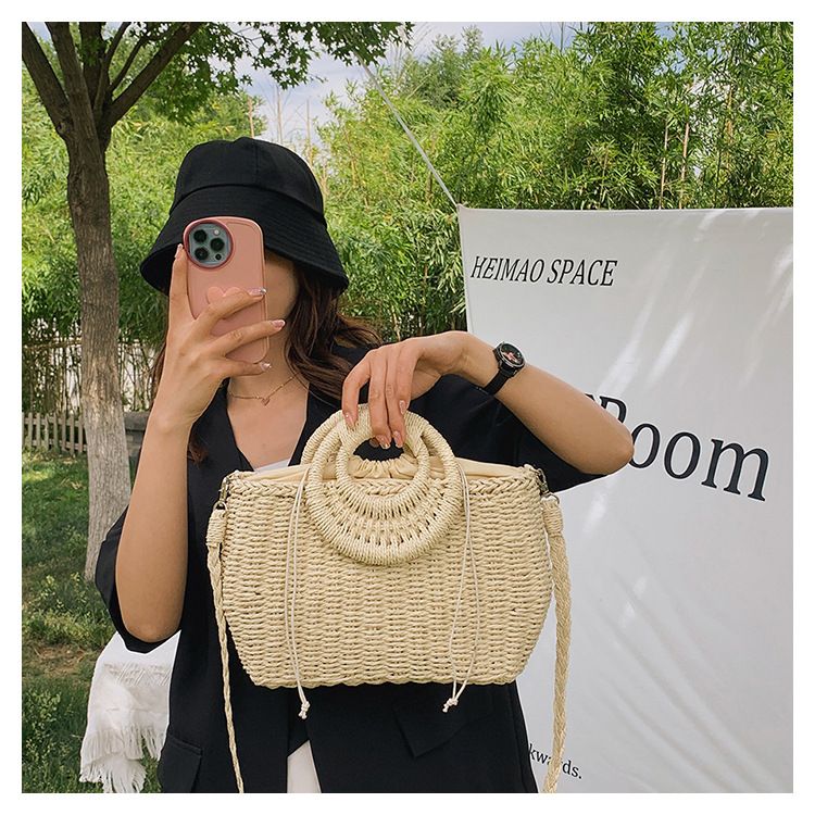Nuova borsa a tracolla in paglia stile etnico bohémien, borsa a secchiello in rattan intrecciato a mano per donna_voghion.com