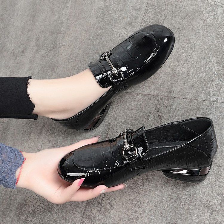 Lackleder-Loafer, niedriger Absatz, kleine Lederschuhe, Damenschuhe mit weicher Sohle, weiche Oberfläche, flache Sohle_voghion.com