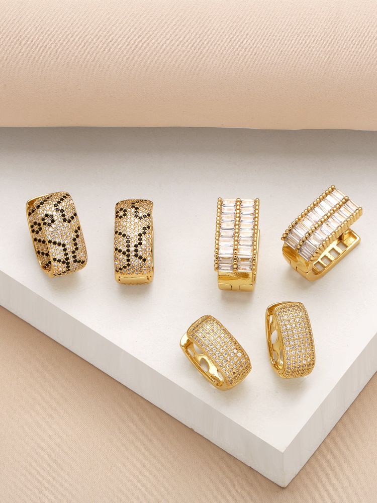Selezione di gioielli Orecchini quadrati Orecchini da donna in rame placcato oro con zircone incastonato Orecchini Temperamento Tutti placcati in oro Regali creativi personalizzati_voghion.com