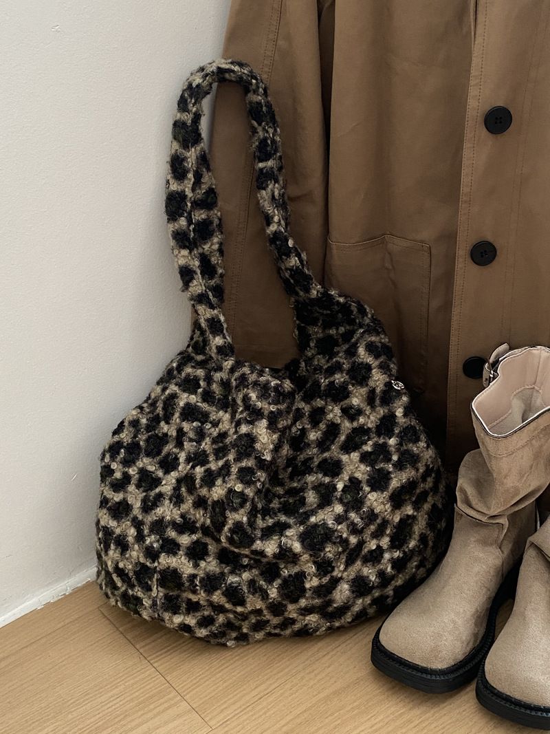 Korean new ins style wool plush large capacity shoulder bag leopard print fur messenger tote bag_voghion.com