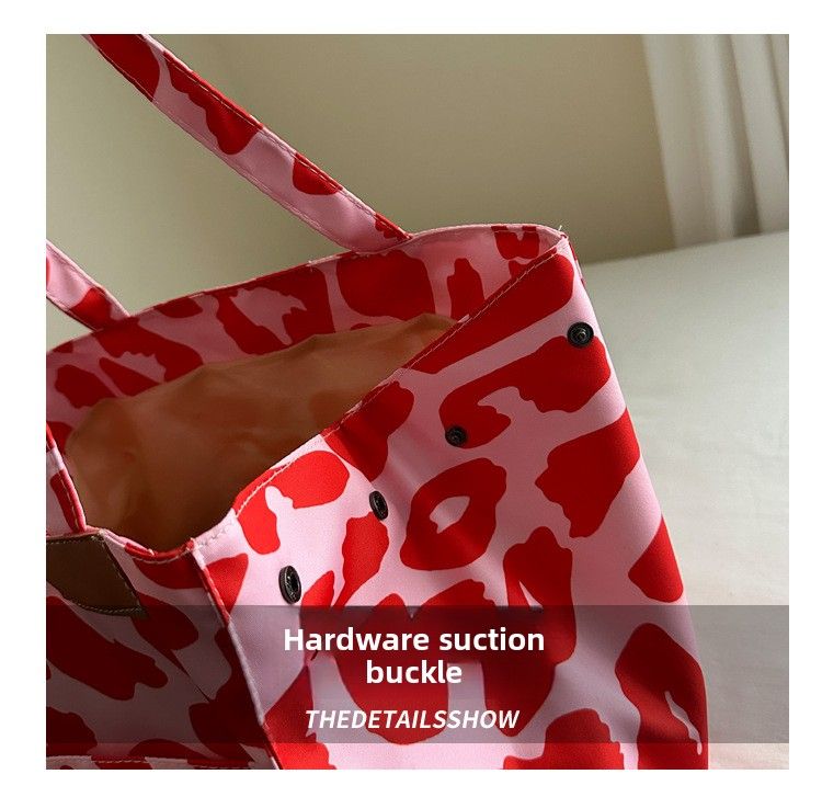 Leopard Print Canvas Tote Bag Women's Large-capacity Bag Portable Commuter Bag Versatile Shoulder Mommy Bag_voghion.com