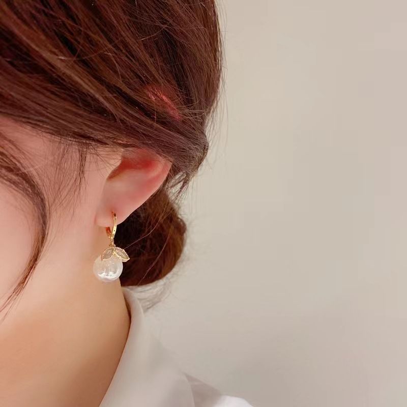 Women's earrings Fashion Versatile Leaf Mermaid Ear Buckle Female Internet Celebrity Personality Unique Creative High Quality Earrings_voghion.com