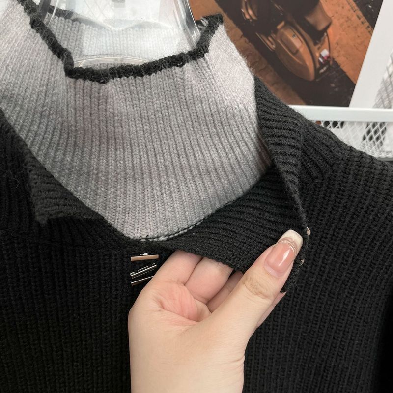Herrenpullover mit Stehkragen und Kunstpelzbesatz – Winter-Strickpullover mit kontrastierendem Kragendesign_voghion.com
