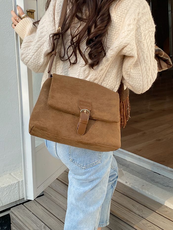 Korean Version Of Ms. 2025 New Temperament Suede Shoulder Square Crossbody Bag_voghion.com