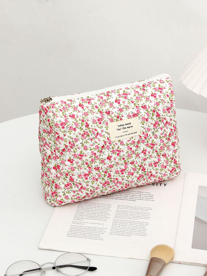 Ins Style Frische und süße Blumen-Make-up-Tasche, süße Kulturtasche für Studenten mit großer Kapazität, tragbare Aufbewahrungstasche für die Hautpflege_voghion.com