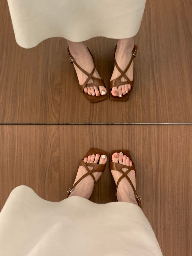 Elegante Sandalen mit offenem Zehenbereich und quadratischer Spitze für Damen mit Rock, atemberaubender französischer Feenstil für den Sommer, 3 cm niedriger Absatz_voghion.com