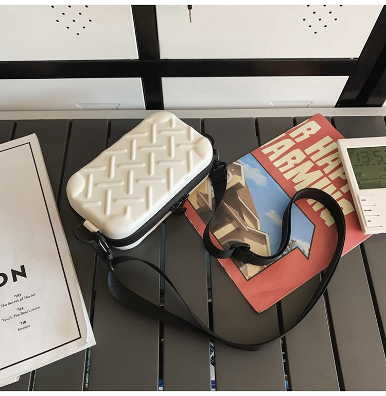 Bolsa transversal personalizada para homens, nova bolsa de ombro pequena com casca rígida em relevo, bolsa transversal texturizada de um ombro, bolsa quadrada pequena versátil para_voghion.com