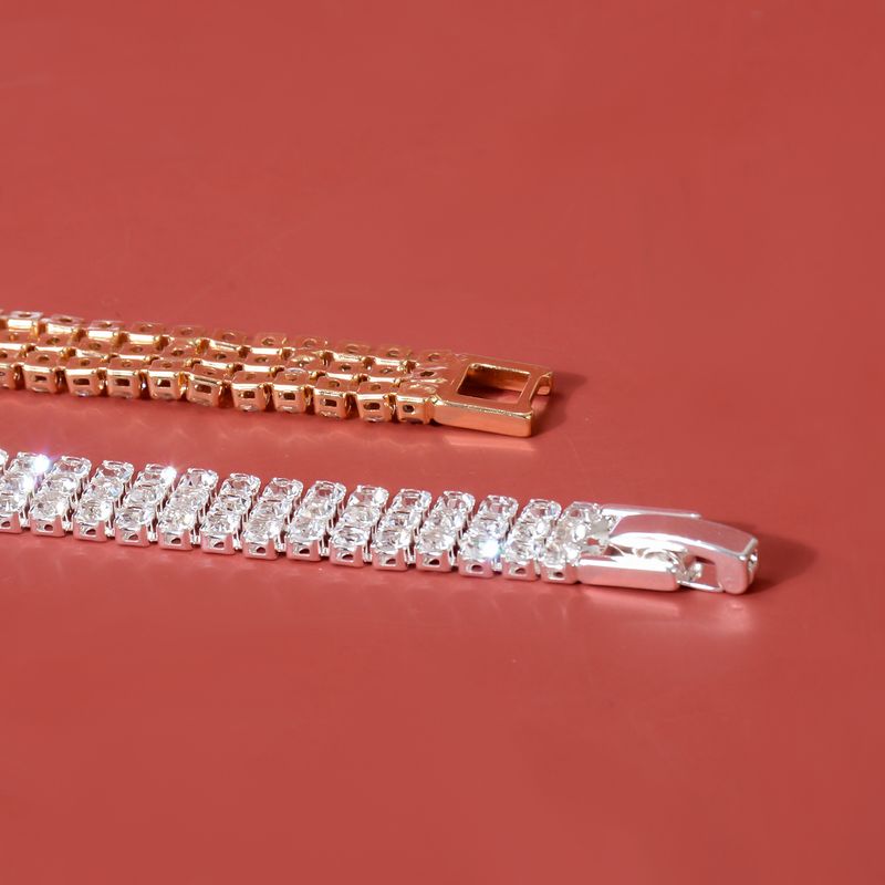 Fabbrica di braccialetti versatili con strass personalizzati e colorati per donne alla moda_voghion.com