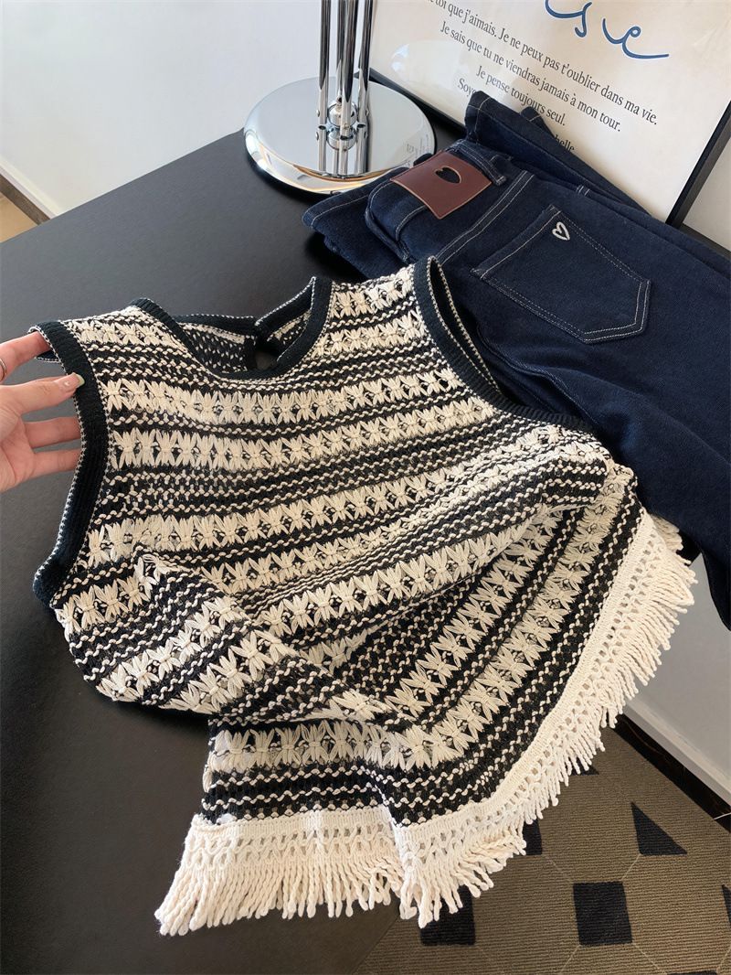T-shirt con gilet di nicchia, a righe, senza maniche, con orlo a nappa, design accattivante, da donna_voghion.com