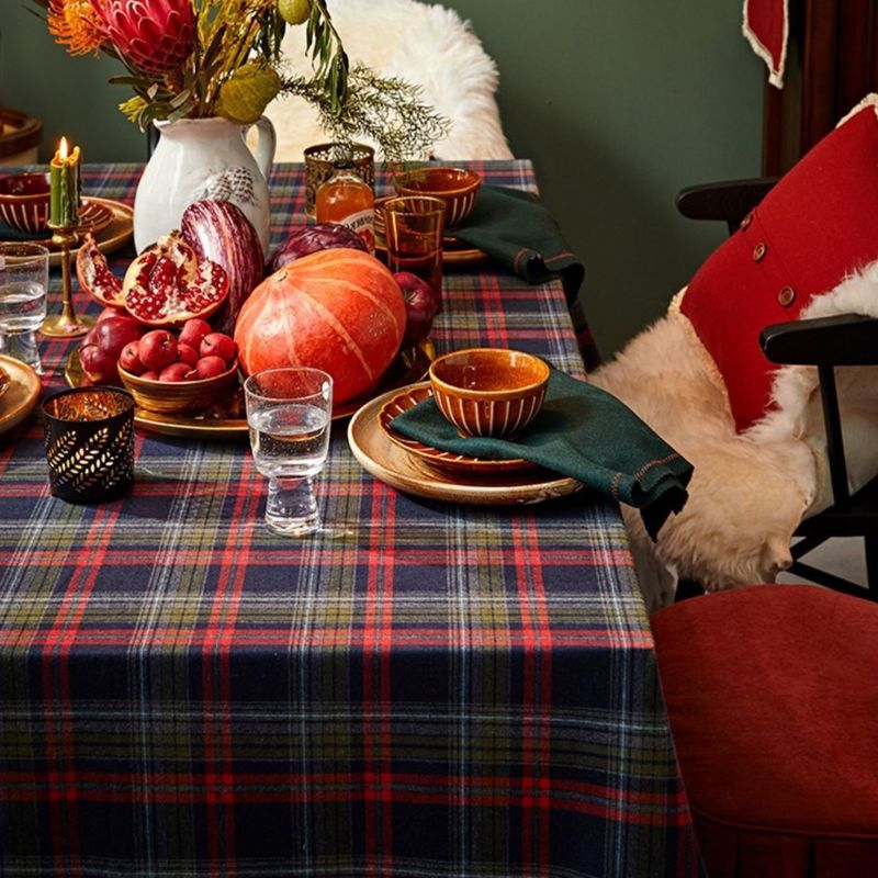 Weihnachtstischdecke aus Samt – Vintage karierte & florale Tischdecke für Esszimmer, Kaffee & Schreibtisch, waschbarer festlicher Stoff, Jahreszeitendekoration_voghion.com