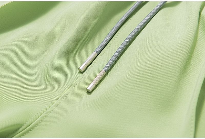 Herrenbekleidung: Bestickte, lockere Trainingsjacke und gerade Hose im Set für Männer und Frauen – lässiges Herbstoutfit (in mehreren Farben und Größen erhältlich)_voghion.com