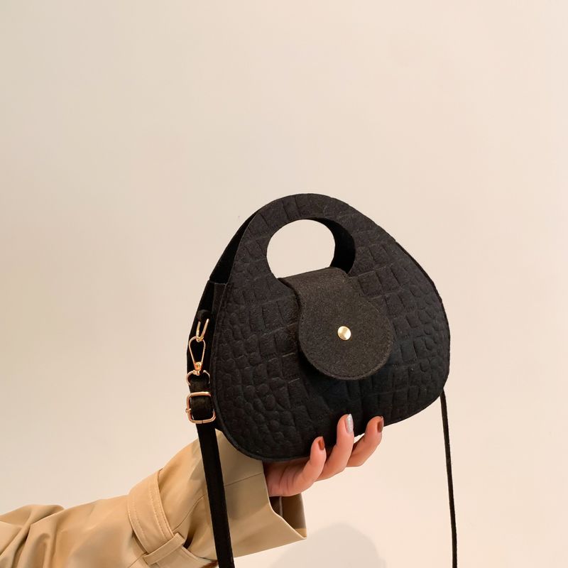 Solid Color Temperament Women's Bag Underarm Bag Casual Shoulder Bag Hand Carry Small Square Bag_voghion.com