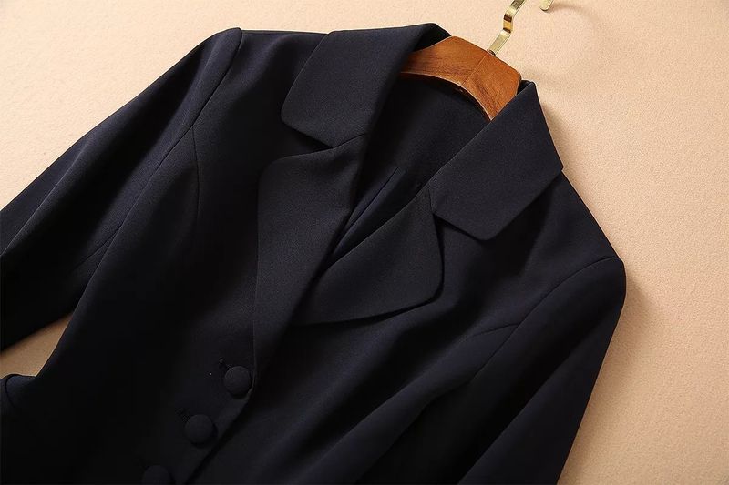 Sfilata di moda di abbigliamento femminile autunno nuovo abbigliamento femminile scollo a V manica lunga giacca + gonna di media lunghezza_voghion.com
