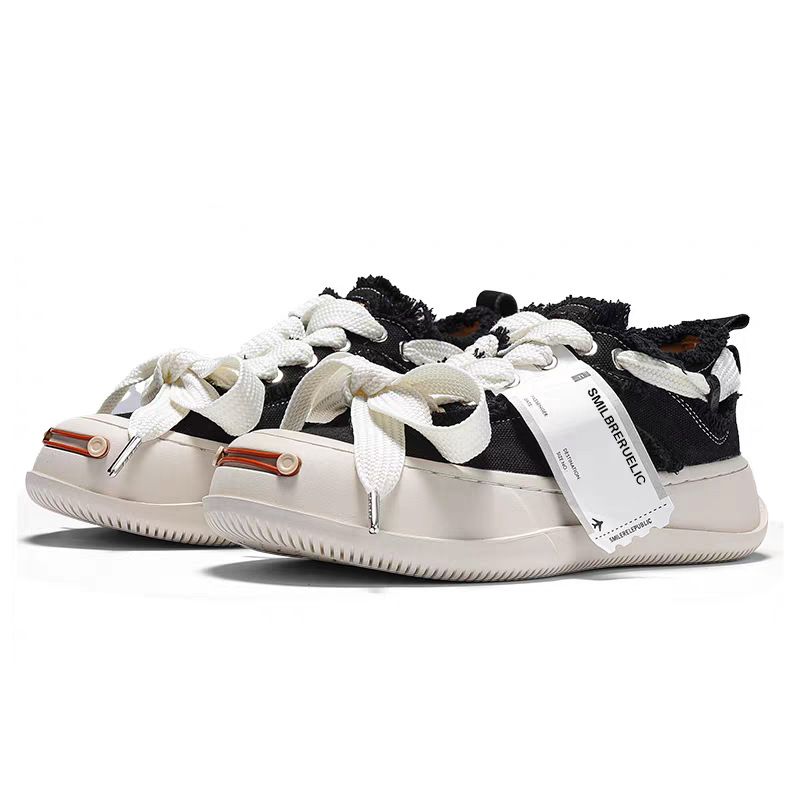 Couple Models Black And White Cat Design Thick Bottom Heightening Sneakers_voghion.com