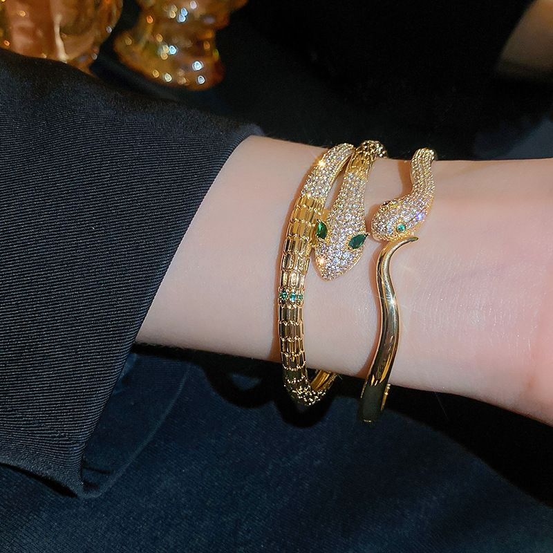 Unique Snake Shaped With Fashionable High-end Design, Personalized Light And Creative Style Bracelet_voghion.com
