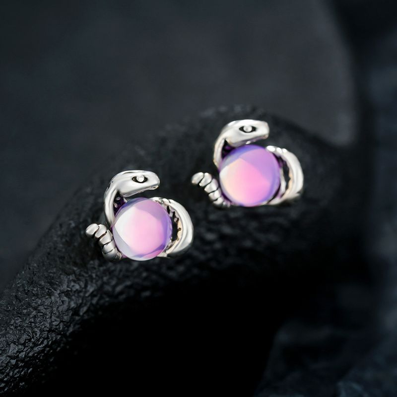 Clip Earrings Medusa's Eye Ear Clip Men's Set Fashionable Personality Non Pierced Ears Snake Earrings Combination Women's Magnetic Jewelry_voghion.com