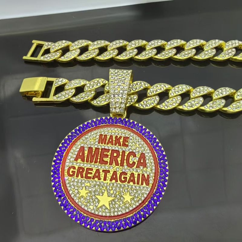 Collana con ciondolo in lega rotonda Make America Create AGAIN, in vendita, con lettere di diamanti pieni_voghion.com