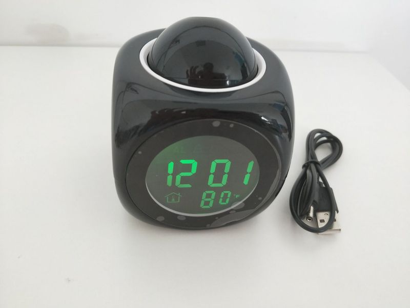 Sveglia con proiezione LED multifunzionale con annuncio vocale, display digitale per camera da letto e ufficio_voghion.com