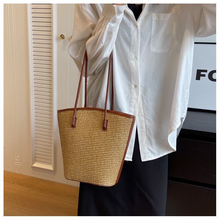 Women's Bucket Bag Woven Bag Fashion Striped Straw Braid Holiday Beach Style Armpit Bag Commute Seaside Simple Handheld Bucket Bag_voghion.com