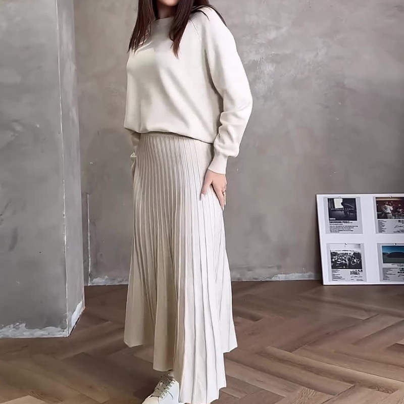Women's retro solid color round neck high waist pleated long skirt two-piece set_voghion.com