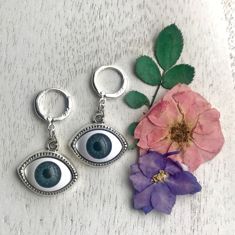 Orecchini Ganci per orecchini a forma di occhio di bambola, orecchini a forma di occhio_voghion.com
