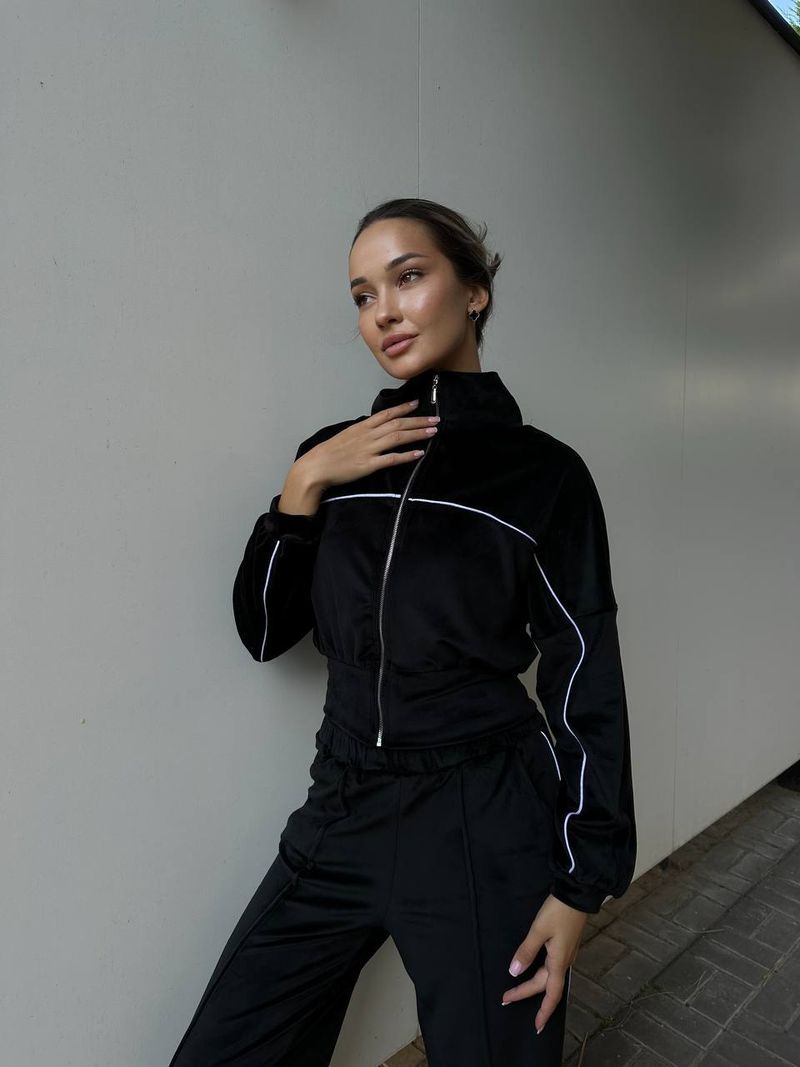 Lässiges Damen-Set mit langärmligem Kapuzenpullover und gestreifter Jogginghose – Streetwear-Outfit für Herbst und Winter (Schwarz/Hellrosa/Weiß/Pink)_voghion.com