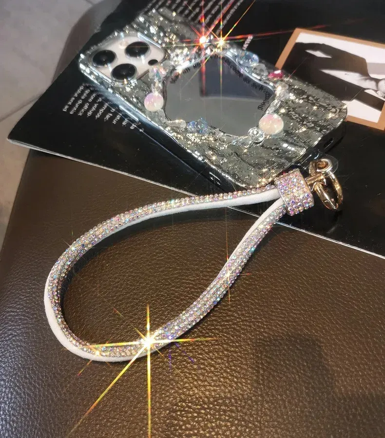 Lanière porte-clés pour téléphone portable, bracelet avec pendentif strass et chaîne en diamant 250814_voghion.com