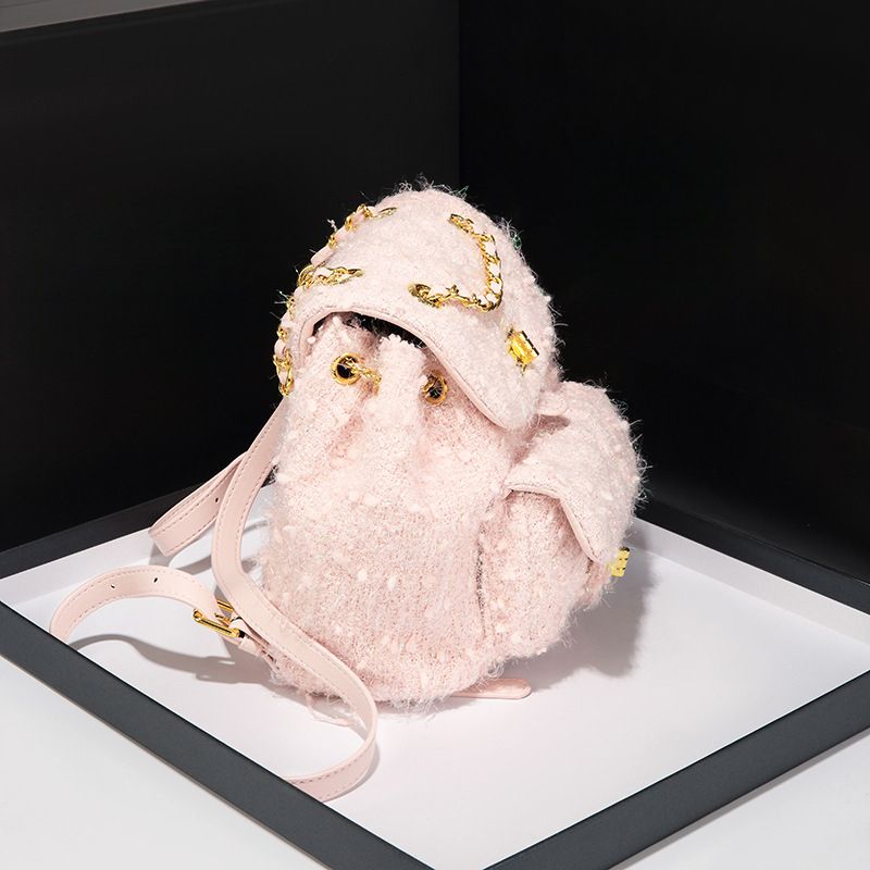 2025 Frühling und Sommer Neue Damen Wolltasche, Schicker Design Kettenrucksack, Multifunktionale Umhängetasche Modisch Vielseitig Freizeit Täglich Einfach_voghion.com