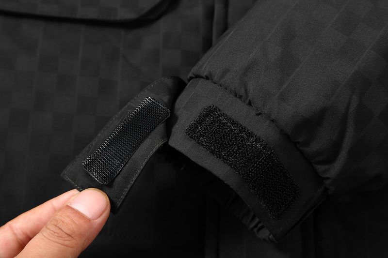 Abbigliamento maschile Giacca in seta e cotone invernale nuova giacca casual corta a scacchi con cappuccio spessa e calda_voghion.com