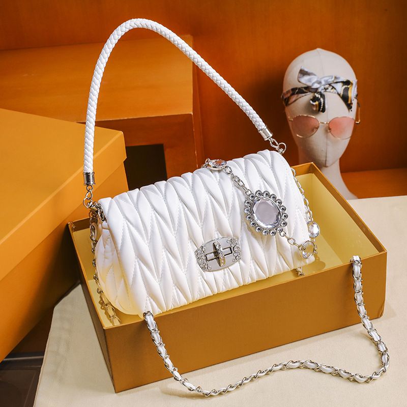 Dames regenboogkleurige gewatteerde geborduurde leren handtas met strass-ketting, kleine glinsterende schoudertas onder de arm_voghion.com