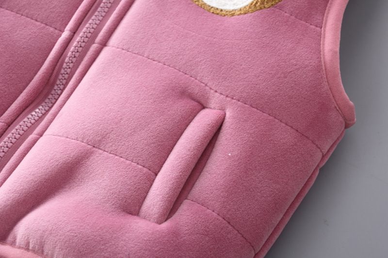 Abbigliamento per bambini 2025 Nuovo stile per bambini e bambine, più abito in velluto spesso a tre pezzi, abbigliamento per bambini, giacca da ragazzo, stile abito alla moda_voghion.com