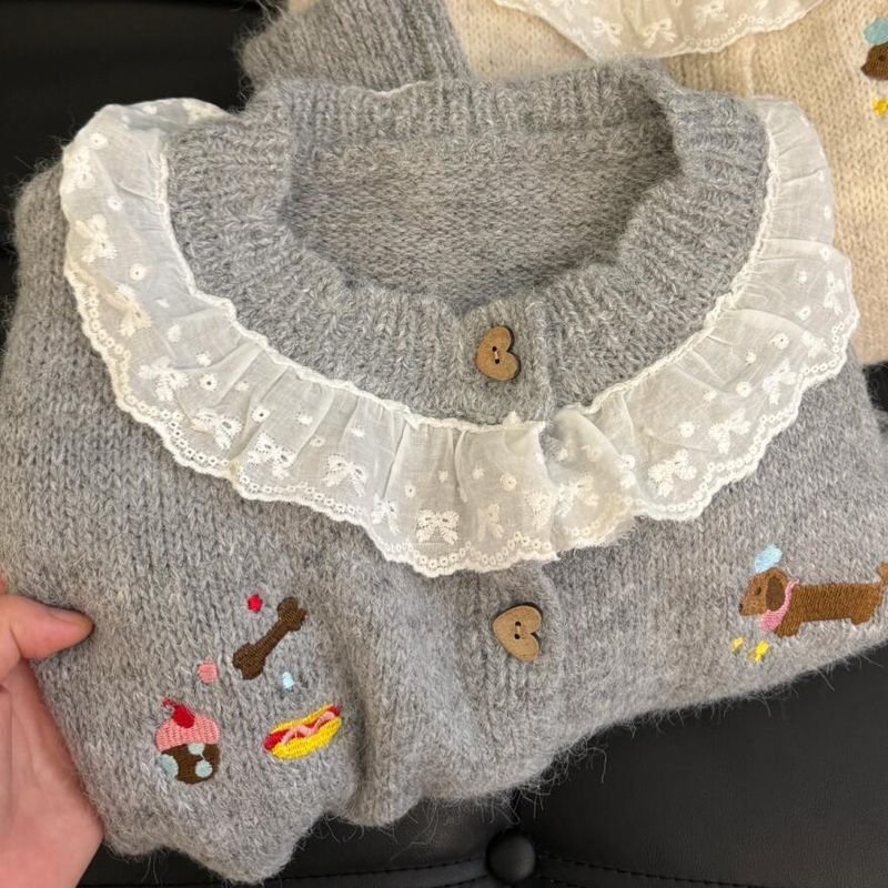 Chaqueta tipo cárdigan de encaje empalmado, bordado de perro de otoño para mujer, suéter de punto suave y dulce, versátil._voghion.com