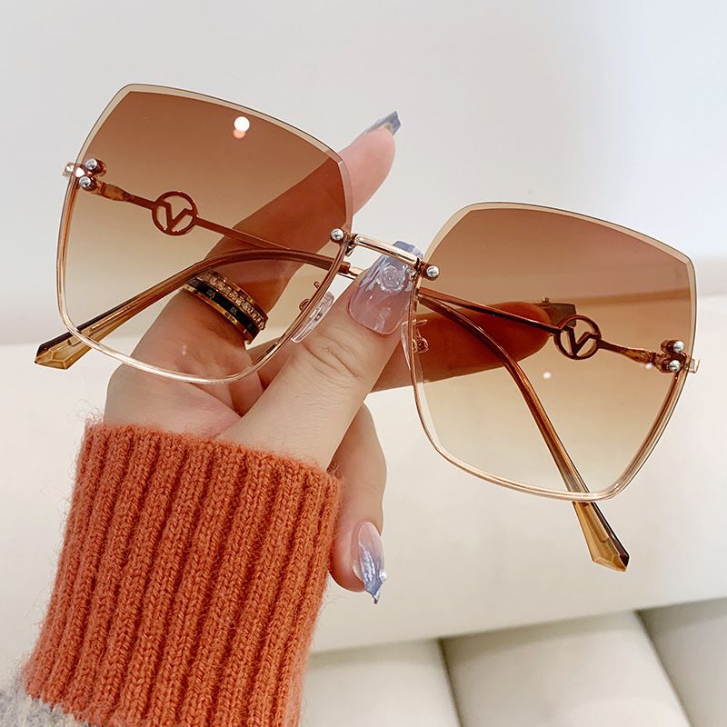 Gafas de sol nuevas sin marco con borde de corte para mujer, de moda, de metal, con marco grande, con luz degradada, para conducir, viseras solares_voghion.com