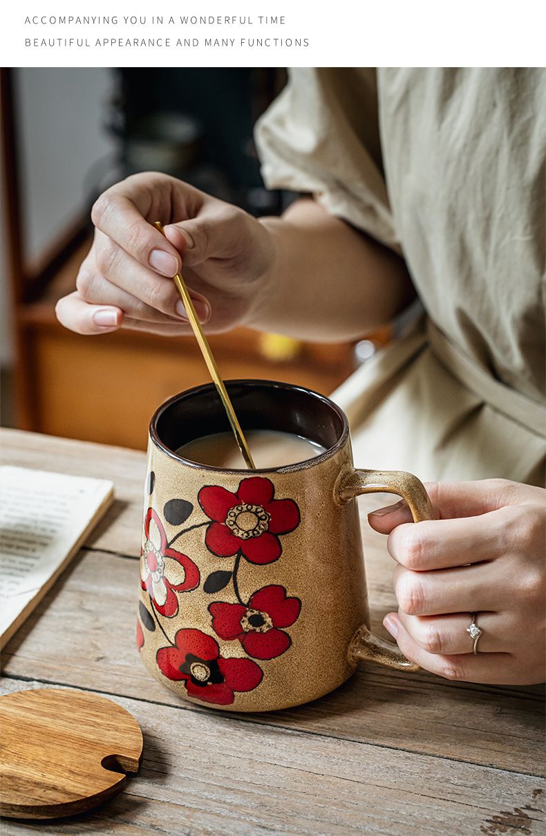 Time Sigh Tapered Ceramic Mug – 700ml Chinese-Inspired Cup (Khaki/Red, With Lid & Spoon, Gift Box Option)_voghion.com