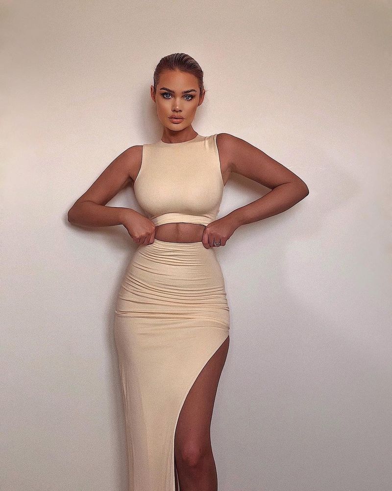 2024 Neues Damen-Sommerkleid mit kurzem Oberteil und geteiltem Hüftwickel, halber Rock, zweiteiliges Set_voghion.com