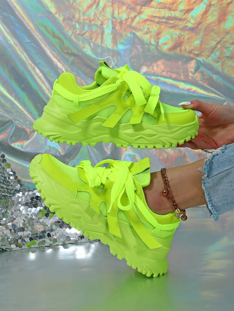 Trendy thick soles increased height, with breathable mesh surface, comfortable casual sports shoes, fashionable_voghion.com